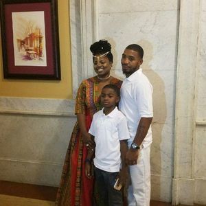 Meet your Posher, Dara